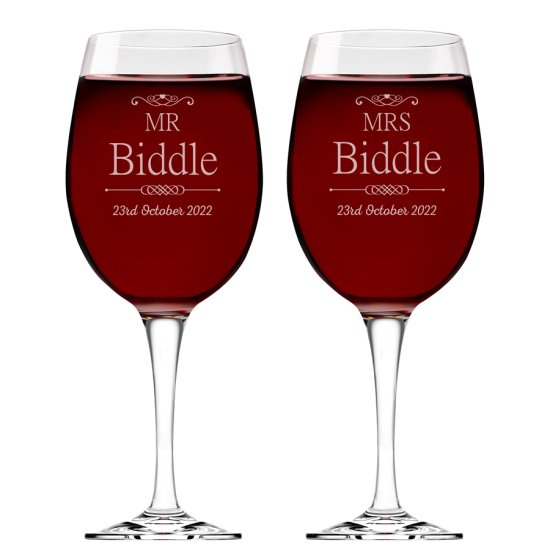 Engraved Mr and Mrs Wedding Wine Glass Set